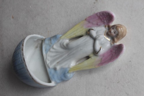 Bénitier ancien porcelaine