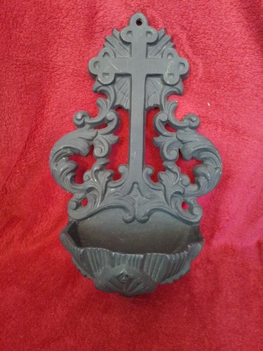 Ancienne benitier metal peint - ancienne,